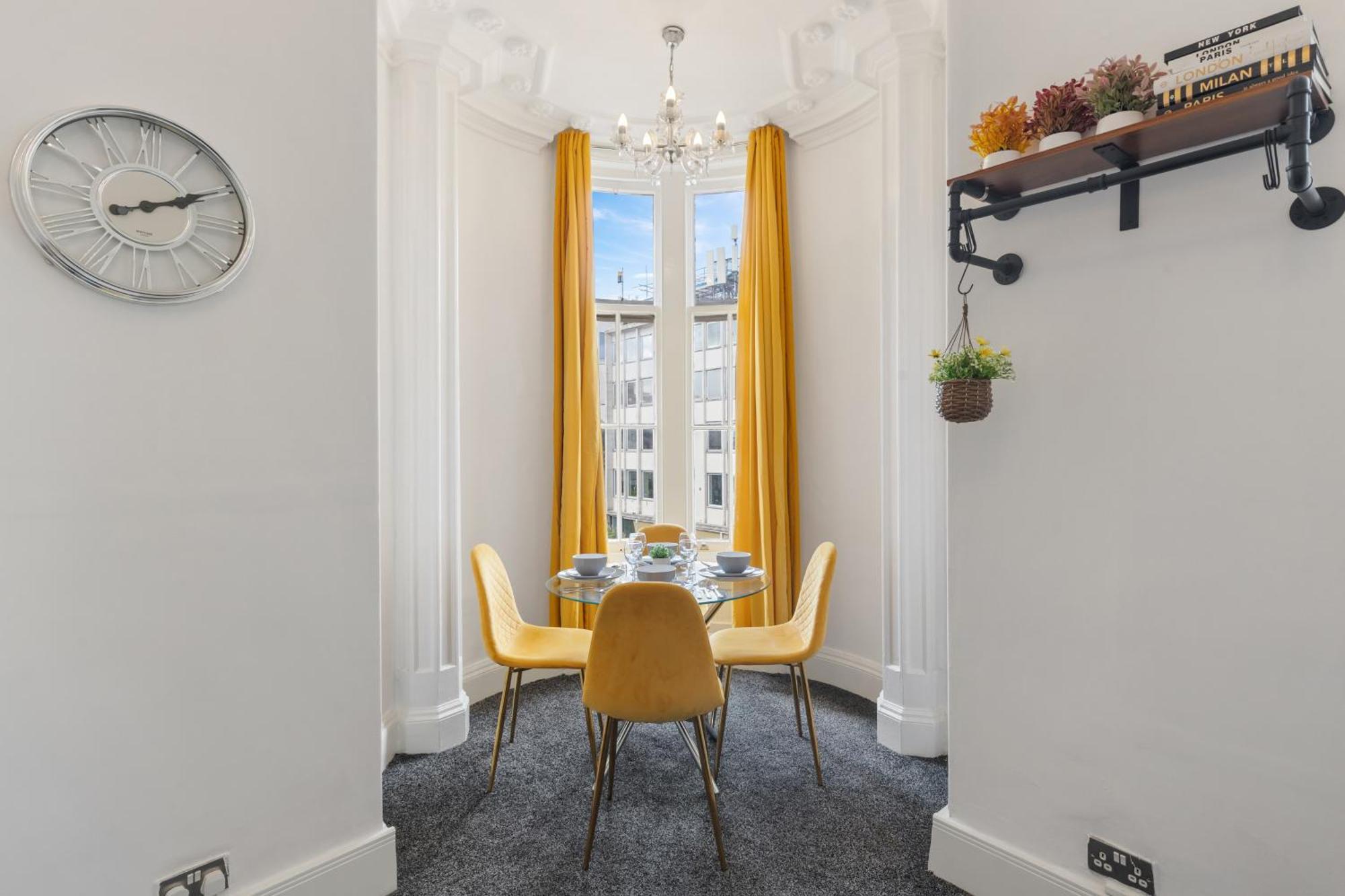 Luxurious Apartments On Oxford Street Londres Exterior foto
