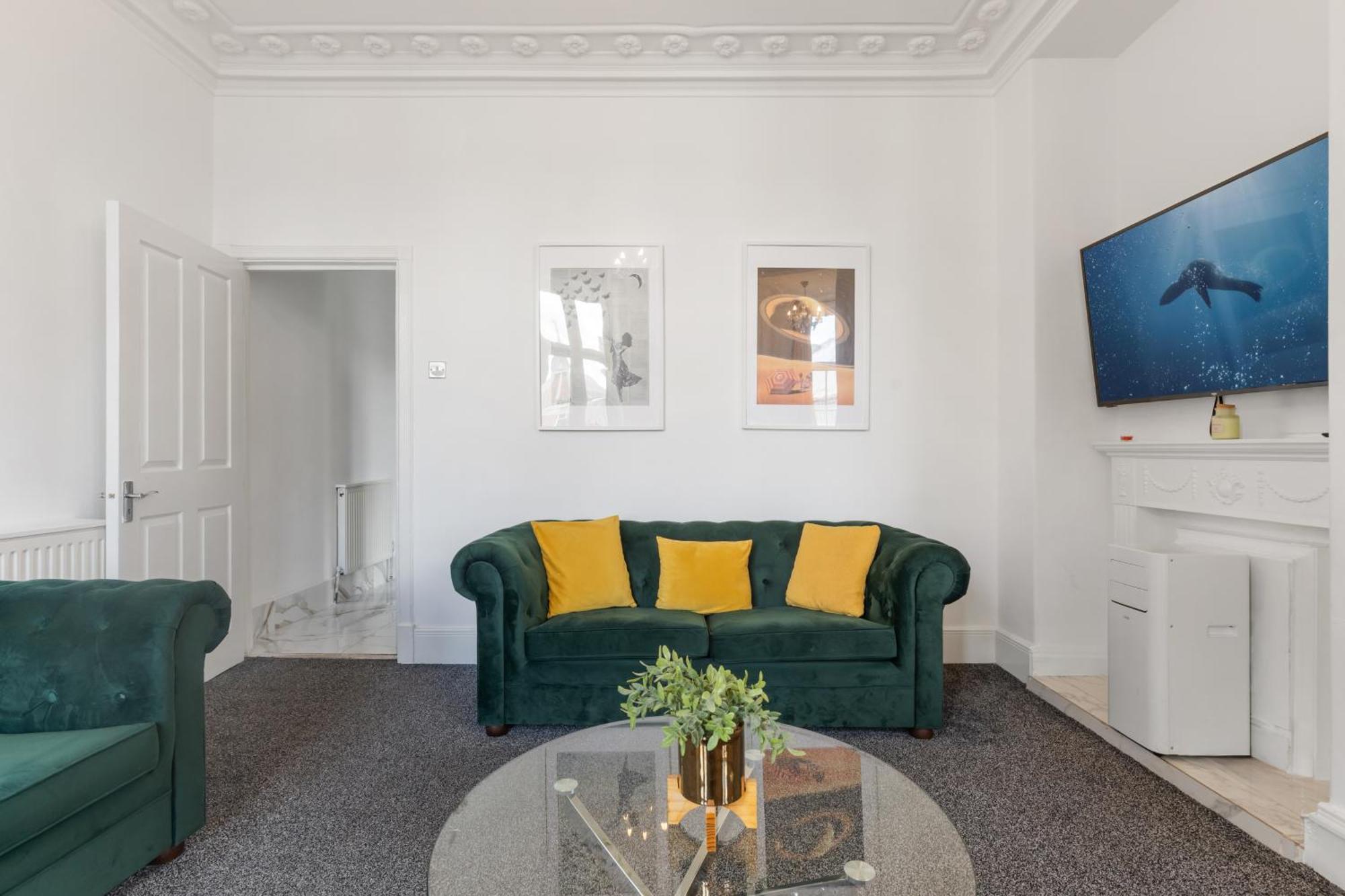 Luxurious Apartments On Oxford Street Londres Exterior foto